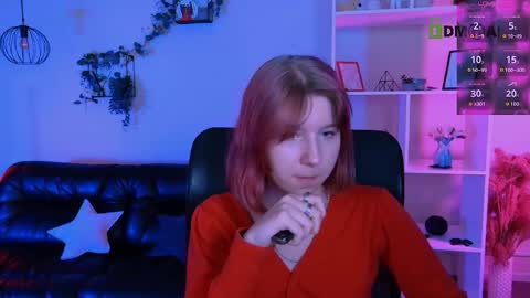 Snapshot of hanna__moon1 chatting on May 31, 7:04 pm Hanna online show from May 31, 7:04 pm