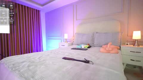 Snapshot of hanna__w chatting on October 11, 3:17 am hanna online show from October 11, 3:17 am