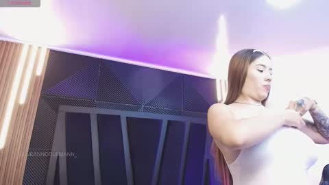 HANNA BECKER online show from February 25, 11:09 am