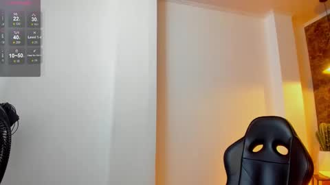 HANNA BECKER online show from March 28, 11:10 am