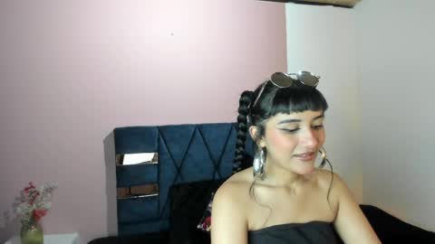 Hanna clark online show from May 31, 12:01 pm
