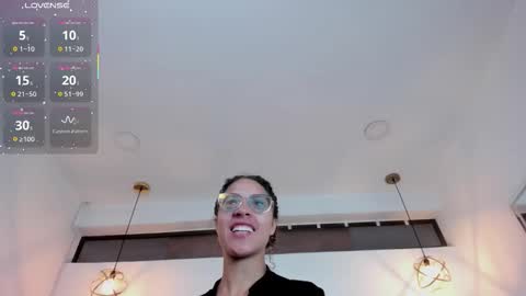 HANNA online show from December 20, 2:02 pm