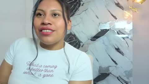 hanna_goldenst online show from January 7, 8:22 pm