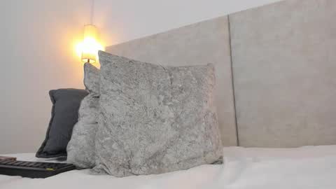 hanna_gomeez online show from December 18, 7:09 pm