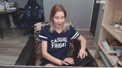 hanna_ha online show from February 14, 7:44 pm