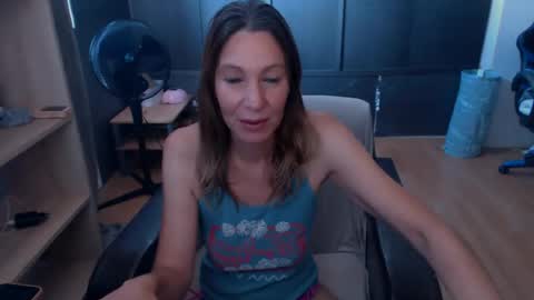 Snapshot of hanna_ha chatting on July 9, 7:45 am hanna_ha online show from July 9, 7:45 am