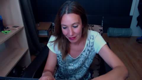 Snapshot of hanna_ha chatting on July 26, 6:59 pm hanna_ha online show from July 26, 6:59 pm