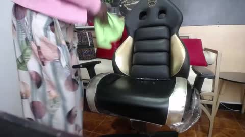 hanna_lamber online show from January 9, 1:50 am