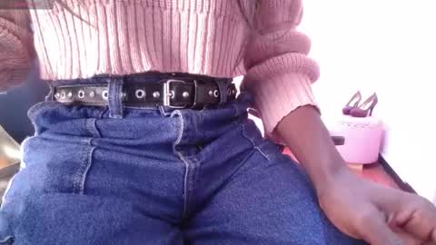 hanna_lamber online show from October 27, 12:31 pm