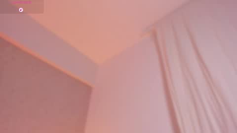 Hanna Lee online show from May 27, 12:13 pm