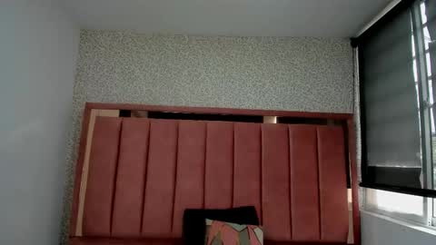  H A N N A  online show from October 8, 7:33 pm