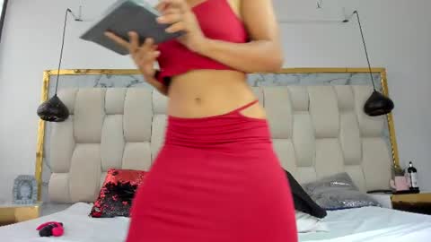 Hanna lens online show from June 29, 10:10 pm