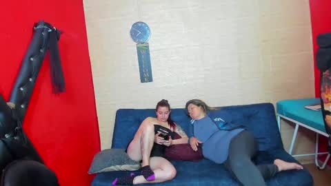 Snapshot of hanna_mature01 chatting on October 1, 12:49 am Hanna online show from October 1, 12:49 am