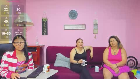 Snapshot of hanna_mature01 chatting on October 8, 12:25 pm Hanna online show from October 8, 12:25 pm