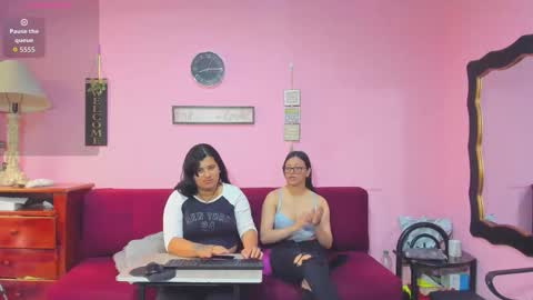 Snapshot of hanna_mature01 chatting on October 23, 1:21 pm Hanna online show from October 23, 1:21 pm