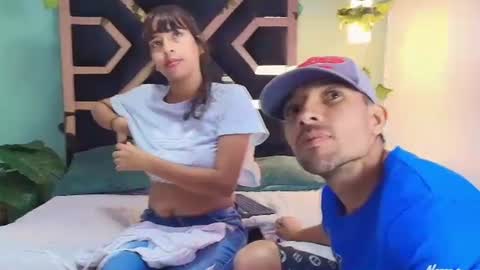 HANNA Y SEBAS online show from June 24, 12:48 pm