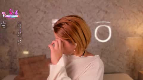 Hanna  online show from March 4, 8:26 pm