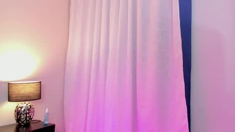 hanna_vell11 online show from April 30, 1:56 am