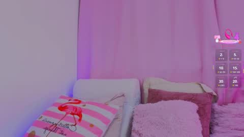 HannaB  online show from October 7, 5:15 am