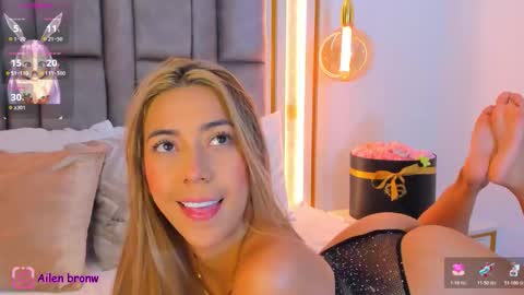 Snapshot of hannabronw chatting on March 7, 9:56 pm Eliana online show from March 7, 9:56 pm