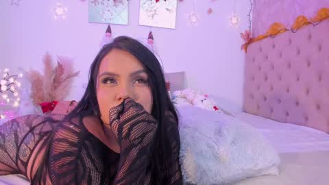 Hanna Brunn  online show from December 17, 10:11 pm