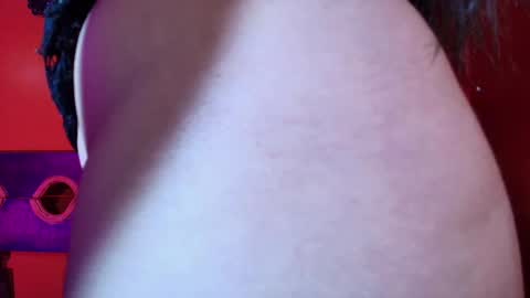 Hanna online show from October 11, 2:04 pm