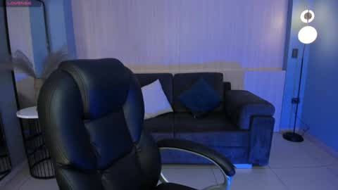  Hanna Connor  online show from January 5, 5:20 pm
