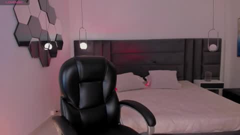  Hanna Connor  online show from January 13, 9:20 pm