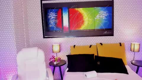 Snapshot of hannadowling_gh chatting on September 30, 3:44 am Hanna online show from September 30, 3:44 am