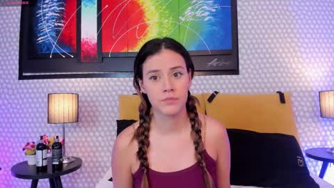 Snapshot of hannadowling_gh chatting on October 27, 3:54 am Hanna online show from October 27, 3:54 am