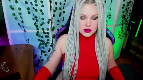 Snapshot of hannah_chaos chatting on October 29, 7:32 am Hannah online show from October 29, 7:32 am