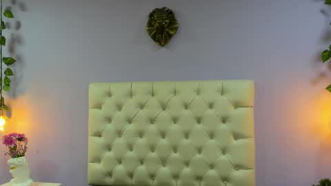 Hannah online show from March 3, 12:15 am