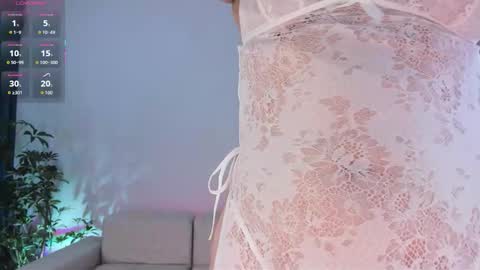 Hannah online show from October 12, 1:04 am