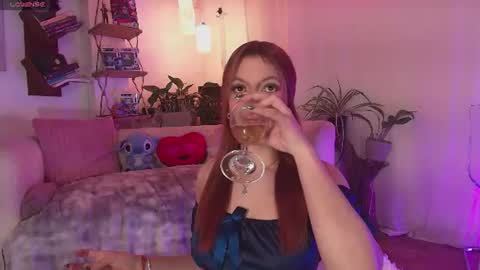 Snapshot of hannah_lovee chatting on July 10, 2:49 am hannah_lovee online show from July 10, 2:49 am