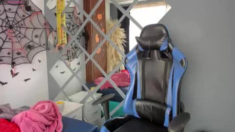 hannah online show from November 4, 7:13 pm