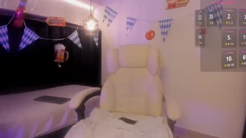 hannah  online show from October 4, 3:48 am