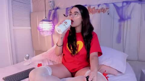 Snapshot of hannahcb_ chatting on October 5, 8:07 pm Hannah Lee online show from October 5, 8:07 pm