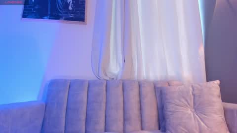 Snapshot of hannahdavisx chatting on December 16, 8:05 pm Hannah online show from December 16, 8:05 pm