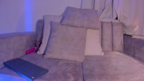 Snapshot of hannahdavisx chatting on November 21, 11:25 pm Hannah online show from November 21, 11:25 pm