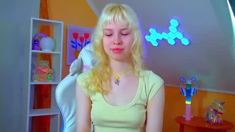 Hannah online show from May 31, 6:21 am