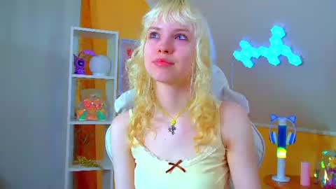 Hannah online show from June 17, 6:16 am