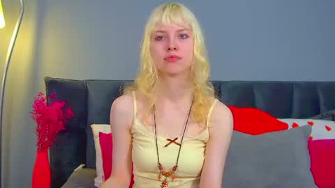 Hannah online show from June 18, 6:13 am