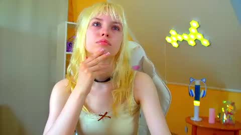 Hannah online show from June 28, 6:08 am