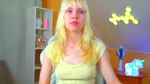 Hannah online show from August 4, 5:54 am
