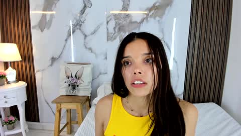 Hannahill69 online show from December 28, 10:36 am