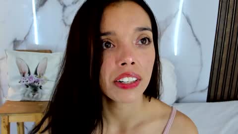 Hannahill69 online show from January 3, 7:16 am