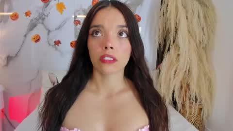 Hannahill69 online show from October 29, 5:10 am