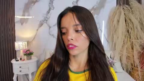 Hannahill69 online show from June 13, 7:45 pm
