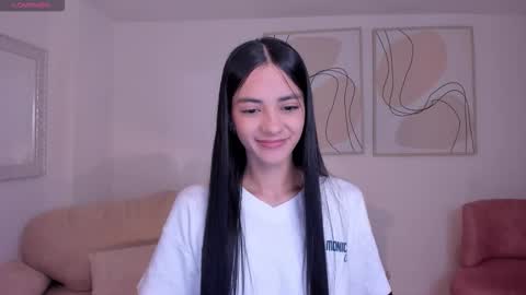 HANNAH J online show from October 5, 5:11 pm