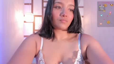 hannahmonttgomery  Help me reach 100 Hands up online show from October 28, 4:42 pm